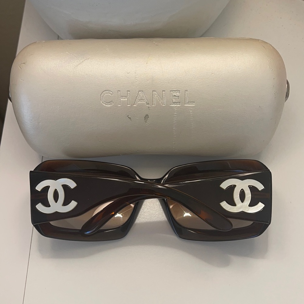 COPY - Chanel 5076H 538/13 Sunglasses Crystal Brown with Pearl CC Logo w/case